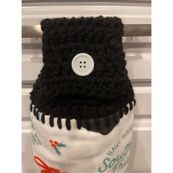 Crochet Top Kitchen Towel- Southern Fried Christmas - Picture 2 of 3